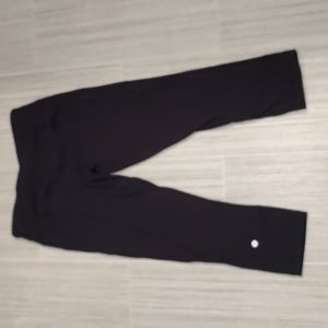 Lululemon leggings mid calf size 6